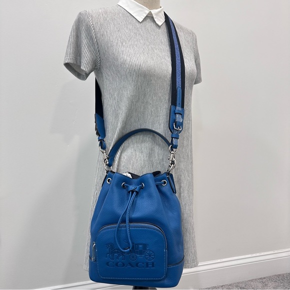 COACH Jes Sporty Drawstring Bucket Crossbody Satchel Bag With Horse And Carriage - Picture 3 of 13